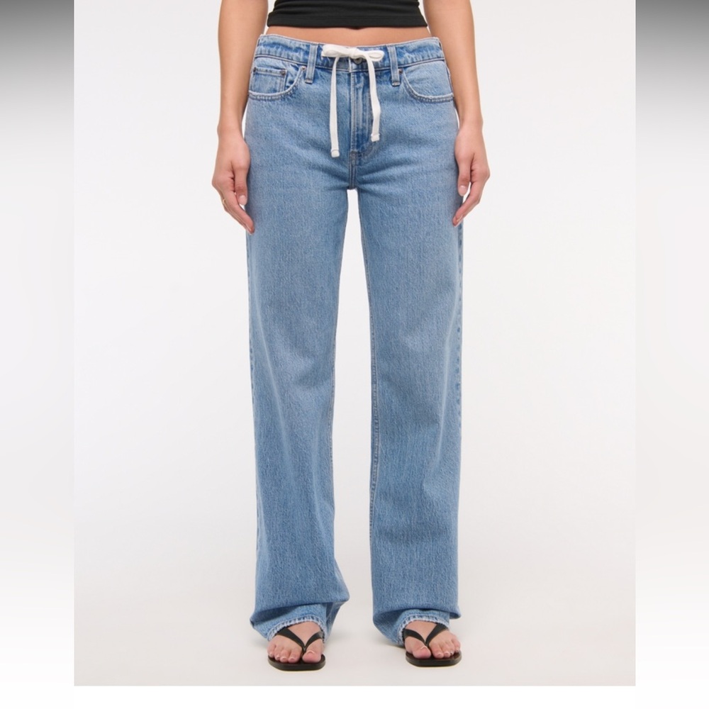 Abercrombie draw string Jean